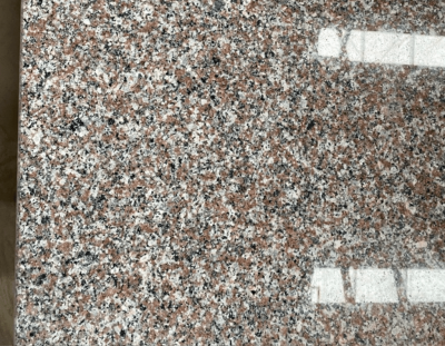 Plyta-granitowa-polerowana-gora-G664-2.png