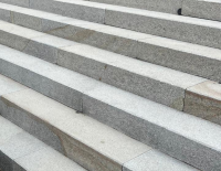 Strzelin szaro-rudy stopnie (2).png