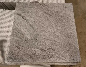 Płytki granitowe tarasowe polerowane szare Viscount White HB (60x60x1)