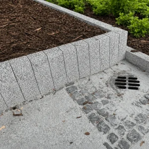 Palisada granitowa cięta szara Stone Grey (10x10x100)