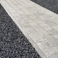 obrzeże granitowe Granit-Einfassung.webp