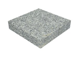 Płyta granitowa chodnikowa płomieniowana jasnoszara STRZEGOM (80x40x10)