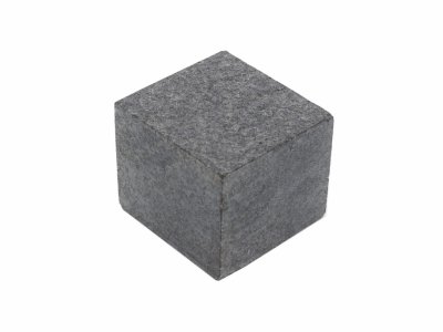 Kostka granitowa cięta płomieniowana czarny SZWED.jpg