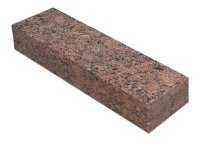 Stopień granitowy blokowy płomieniowany czerwona VANGA.jpg