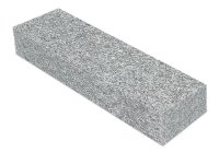 Stopień granitowy blokowy płomieniowany szary STRZELIN.jpg