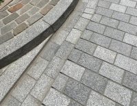 kostka cięta Strzegom.jpg